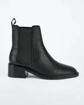 Chelsea Boot Black